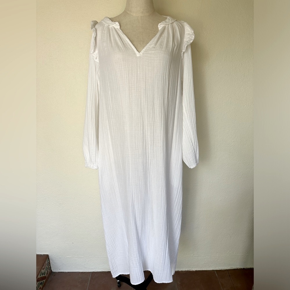 Xirena white 100% cotton long sleeved maxi with belt Size Small